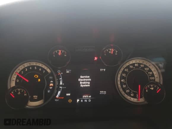 2019 Ram 1500 SLT z VIN 1C6RR7LG6KS596180, wystawiony jako Copart lot #86111715 z przebiegiem 27 975 mil mil oraz Czysty tytuł • Clean title. Historia ofert i sprzedaży dostępna na DreamBid. Obrazek 9.