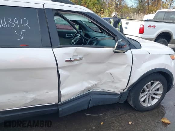 ✅ 2012 Ford Explorer XLT • VIN: 1FMHK7D8XCGA24027 • Lot: 43663912. Wystawiony na IAAI z przebiegiem 114 049 mil. Bezpłatny archiwum sprzedaży aukcyjnych z USA i szczegółowy raport historii pojazdu na DreamBid. Zdjęcie 6.