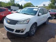 ✅ 2016 Chevrolet Traverse LT • VIN: 1GNKRGKD4GJ317797 • Lot: 43252239. Wystawiony na IAAI z przebiegiem 117 718 mil. Bezpłatny archiwum sprzedaży aukcyjnych z USA i szczegółowy raport historii pojazdu na DreamBid. Zdjęcie 2.