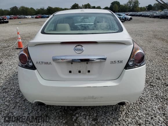 ✅ 2011 Nissan Altima SR • VIN: 1N4BL2AP5BN448849 • Lot: 81498485. Listed on Copart with 151,659 mi. Free auction sales archive from the USA and detailed vehicle history report at DreamBid. Image 6.