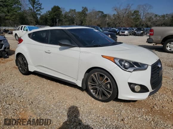 ✅ 2016 Hyundai Veloster Turbo Rally Edition • VIN: KMHTC6AEXGU299254 • Lot: 45601175. Listed on Copart with 81,096 mi. Free auction sales archive from the USA and detailed vehicle history report at DreamBid. Image 4.
