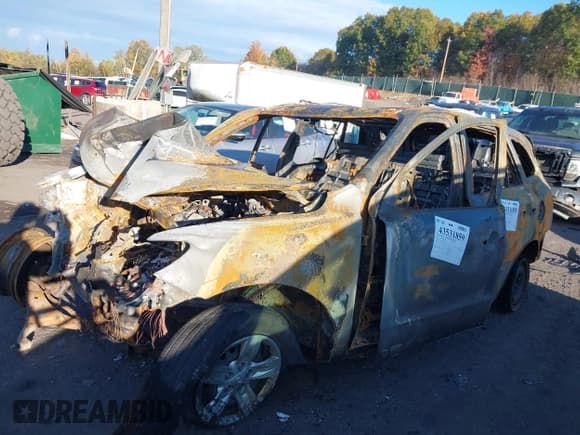 ✅ 2009 Hyundai Santa Fe GLS • VIN: 5NMSG73D99H330681 • Lot: 43531859. Wystawiony na IAAI z przebiegiem Nie podano. Bezpłatny archiwum sprzedaży aukcyjnych z USA i szczegółowy raport historii pojazdu na DreamBid. Zdjęcie 6.