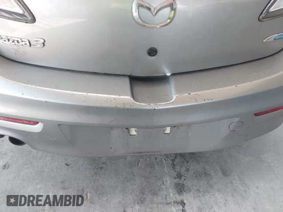 ✅ 2012 Mazda 3 i Grand Touring • VIN: JM1BL1M7XC1627820 • Lot: 42848969. Listed on IAAI with 178,193 mi. Free auction sales archive from the USA and detailed vehicle history report at DreamBid. Image 6.