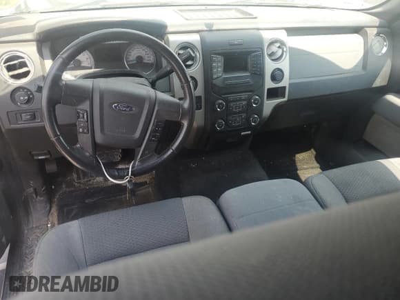 ✅ 2013 Ford F-150 XL • VIN: 1FTVX1ET3DKF22982 • Lot: 60197415. Wystawiony na Copart z przebiegiem 126 509 mil. Bezpłatny archiwum sprzedaży aukcyjnych z USA i szczegółowy raport historii pojazdu na DreamBid. Zdjęcie 8.