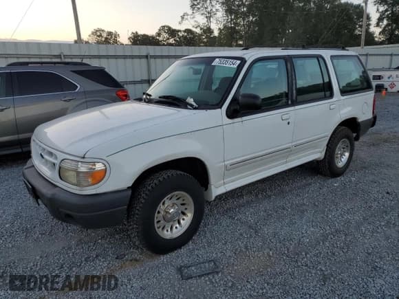 ✅ 1999 Ford Explorer XL • VIN: 1FMZU32X5XZB67060 • Лот: 75335154. Опубликован ранее на Copart с пробегом 146 823 миль. Бесплатный доступ к архиву аукционных продаж из США и подробный отчёт об истории автомобиля на DreamBid. Изображение 1.