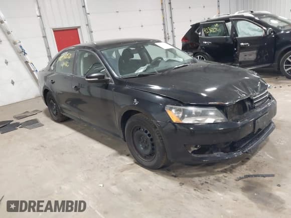 ✅ 2015 Volkswagen Passat S • VIN: 1VWAS7A30FC020995 • Lot: 42348252. Listed on IAAI with 177,806 mi. Free auction sales archive from the USA and detailed vehicle history report at DreamBid. Image 1.