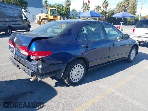✅ 2004 Honda Accord DX • VIN: 1HGCM55154A138800 • Lot: 43617472. Listed on IAAI with 35,894 mi. Free auction sales archive from the USA and detailed vehicle history report at DreamBid. Image 4.