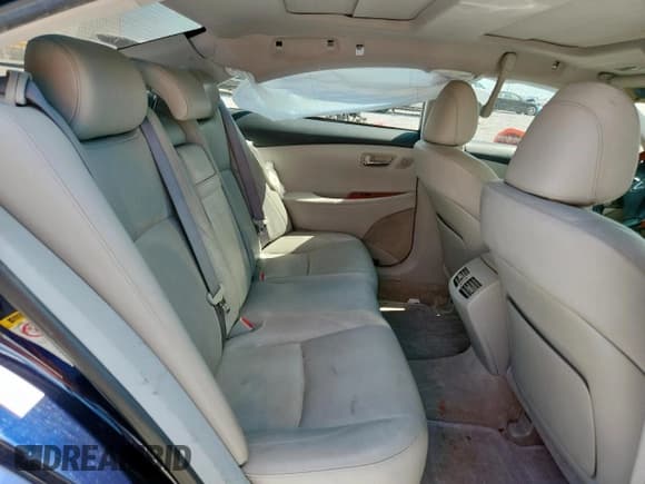 ✅ 2007 Lexus ES 330 • VIN: JTHBJ46G672049363 • Lot: 70729805. Wystawiony na Copart z przebiegiem Nie podano. Bezpłatny archiwum sprzedaży aukcyjnych z USA i szczegółowy raport historii pojazdu na DreamBid. Zdjęcie 8.