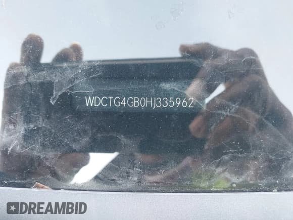 ✅ 2017 Mercedes-Benz GLA 250 • VIN: WDCTG4GB0HJ335962 • Lot: 43870998. Wystawiony na IAAI z przebiegiem 155 476 mil. Bezpłatny archiwum sprzedaży aukcyjnych z USA i szczegółowy raport historii pojazdu na DreamBid. Zdjęcie 9.