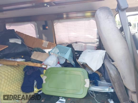 ✅ 1998 Dodge Cargo • VIN: 2B6HB11Y3WK122015 • Lot: 42722863. Listed on IAAI with 187,987 mi. Free auction sales archive from the USA and detailed vehicle history report at DreamBid. Image 8.