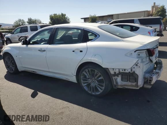 ✅ 2017 Infiniti Q70 3.7 • VIN: JN1BY1PP2HM170488 • Лот: 58979235. Опубликован ранее на Copart с пробегом 126 911 миль. Бесплатный доступ к архиву аукционных продаж из США и подробный отчёт об истории автомобиля на DreamBid. Изображение 2.