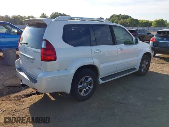 ✅ 2008 Lexus GX 470 • VIN: JTJBT20X680169005 • Lot: 43039320. Listed on IAAI with 273,224 mi. Free auction sales archive from the USA and detailed vehicle history report at DreamBid. Image 4.
