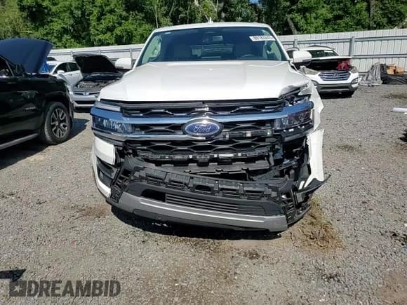 ✅ 2024 Ford Expedition Limited • VIN: 1FMJU1K84REA31121 • Lot: 69183245. Listed on Copart with 50,381 mi. Free auction sales archive from the USA and detailed vehicle history report at DreamBid. Image 14.