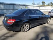 ✅ 2010 Mercedes-Benz C 300 Sport • VIN: WDDGF8BB8AR100036 • Лот: 87061855. Опубликован ранее на Copart с пробегом 112 789 миль. Бесплатный доступ к архиву аукционных продаж из США и подробный отчёт об истории автомобиля на DreamBid. Изображение 3.