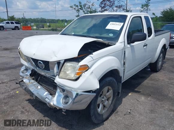 ✅ 2011 Nissan Frontier SV • VIN: 1N6AD0CW5BC422580 • Lot: 43053114. Listed on IAAI with 140,087 mi. Free auction sales archive from the USA and detailed vehicle history report at DreamBid. Image 6.