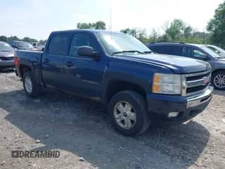 2011 Chevrolet Silverado 1500 LT z VIN 3GCPKSE32BG303349, wystawiony jako IAAI lot #42723669 z przebiegiem 206 964 mil mil oraz . Historia ofert i sprzedaży dostępna na DreamBid. Obrazek 1.