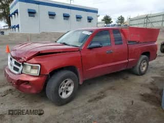 2008 Dodge Dakota Bighorn/Lonestar with VIN 1D7HE32K58S576886, listed as a Copart auction lot 61812785 with 191,629 mi miles and Salvage title. Bid and sale history available at DreamBid. Image 1.