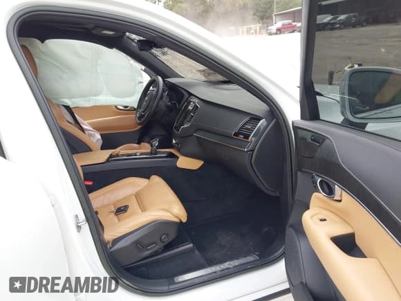✅ 2022 Volvo XC90 Inscription • VIN: YV4A22PL9N1868569 • Lot: 43301821. Listed on IAAI with Not provided. Free auction sales archive from the USA and detailed vehicle history report at DreamBid. Image 5.