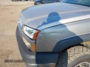 ✅ 2003 Chevrolet Silverado 2500HD LS • VIN: 1GCHC29113E232275 • Lot: 43456105. Listed on IAAI with Not provided. Free auction sales archive from the USA and detailed vehicle history report at DreamBid. Image 6.