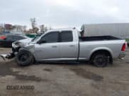 ✅ 2016 Ram 1500 Big Horn • VIN: 1C6RR7GT3GS372041 • Lot: 43555849. Wystawiony na IAAI z przebiegiem 126 330 mil. Bezpłatny archiwum sprzedaży aukcyjnych z USA i szczegółowy raport historii pojazdu na DreamBid. Zdjęcie 14.