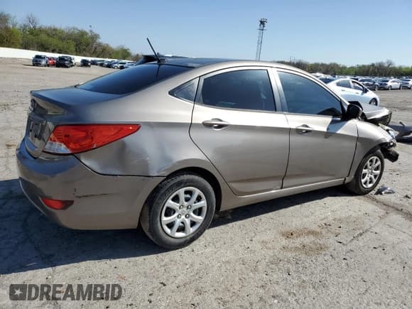 ✅ 2014 Hyundai Accent GLS • VIN: KMHCT4AE4EU655943 • Lot: 63986685. Listed on Copart with 192,753 mi. Free auction sales archive from the USA and detailed vehicle history report at DreamBid. Image 3.