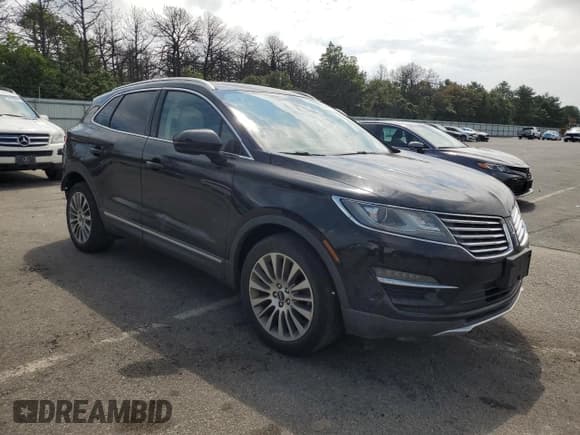 ✅ 2018 Lincoln MKC Reserve • VIN: 5LMCJ3D94JUL31770 • Lot: 67067795. Wystawiony na Copart z przebiegiem 35 984 mil. Bezpłatny archiwum sprzedaży aukcyjnych z USA i szczegółowy raport historii pojazdu na DreamBid. Zdjęcie 4.
