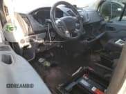 ✅ 2017 Ford Transit XL • VIN: 1FBZX2ZM4HKB13278 • Lot: 52975815. Wystawiony na Copart z przebiegiem 268 052 mil. Bezpłatny archiwum sprzedaży aukcyjnych z USA i szczegółowy raport historii pojazdu na DreamBid. Zdjęcie 8.