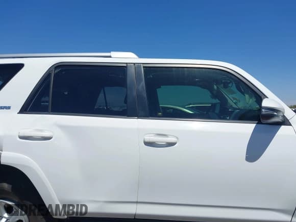 ✅ 2016 Toyota 4Runner Limited • VIN: JTEBU5JR4G5305484 • Lot: 42680109. Listed on IAAI with 152,128 mi. Free auction sales archive from the USA and detailed vehicle history report at DreamBid. Image 13.