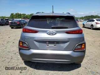 ✅ 2018 Hyundai Kona SEL • VIN: KM8K22AA8JU071345 • Лот: 58396014. Опубликован ранее на Copart с пробегом 105 311 миль. Бесплатный доступ к архиву аукционных продаж из США и подробный отчёт об истории автомобиля на DreamBid. Изображение 6.