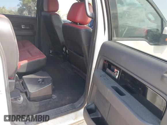 ✅ 2013 Ford F-150 XL • VIN: 1FTFW1ET7DFC12334 • Lot: 43328182. Wystawiony na IAAI z przebiegiem 197 430 mil. Bezpłatny archiwum sprzedaży aukcyjnych z USA i szczegółowy raport historii pojazdu na DreamBid. Zdjęcie 8.