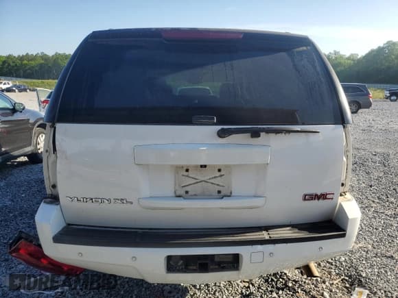 ✅ 2007 GMC Yukon XL SLT • VIN: 1GKGK26KX7R359931 • Лот: 55945975. Опубликован ранее на Copart с пробегом 182 538 миль. Бесплатный доступ к архиву аукционных продаж из США и подробный отчёт об истории автомобиля на DreamBid. Изображение 6.