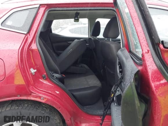 ✅ 2017 Nissan Rogue S • VIN: JN1BJ1CPXHW024497 • Lot: 43765622. Wystawiony na IAAI z przebiegiem 79 961 mil. Bezpłatny archiwum sprzedaży aukcyjnych z USA i szczegółowy raport historii pojazdu na DreamBid. Zdjęcie 8.