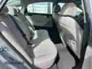 2016 Hyundai Sonata 2.4L z VIN 5NPE24AF1GH397645, wystawiony jako Copart lot #80271905 z przebiegiem 134 802 mil mil oraz Szkoda całkowita • Salvage title. Historia ofert i sprzedaży dostępna na DreamBid. Obrazek 10.