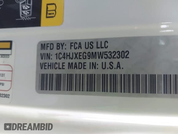 ✅ 2021 Jeep Wrangler Unlimited Sahara • VIN: 1C4HJXEG9MW532302 • Lot: 41646755. Wystawiony na IAAI z przebiegiem 32 893 mil. Bezpłatny archiwum sprzedaży aukcyjnych z USA i szczegółowy raport historii pojazdu na DreamBid. Zdjęcie 9.