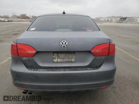 ✅ 2012 Volkswagen Jetta SE • VIN: 3VWDP7AJ8CM405454 • Lot: 92327355. Listed on Copart with 181,963 mi. Free auction sales archive from the USA and detailed vehicle history report at DreamBid. Image 6.
