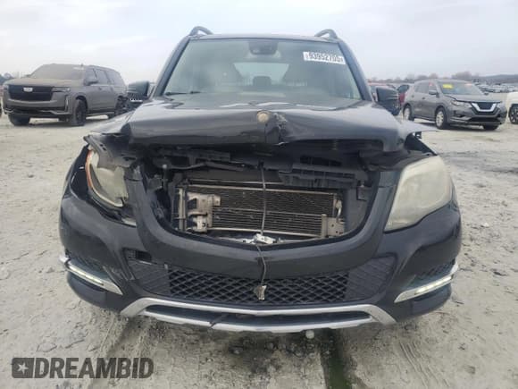 ✅ 2015 Mercedes-Benz GLK 250 • VIN: WDCGG0EB8FG350264 • Лот: 93952705. Опубликован ранее на Copart с пробегом 199 936 миль. Бесплатный доступ к архиву аукционных продаж из США и подробный отчёт об истории автомобиля на DreamBid. Изображение 5.