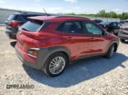 ✅ 2018 Hyundai Kona SEL • VIN: KM8K62AA8JU158196 • Лот: 63424054. Опубликован ранее на Copart с пробегом 81 928 миль. Бесплатный доступ к архиву аукционных продаж из США и подробный отчёт об истории автомобиля на DreamBid. Изображение 3.
