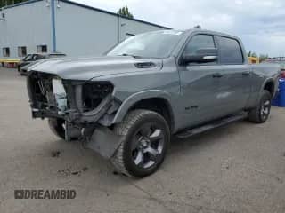 2020 Ram 1500 Big Horn с VIN 1C6SRFMT3LN398695, выставлен на аукционе Copart как лот 66222355 с пробегом 63 794 миль миль и Списание • Salvage title. История ставок и продаж доступна на DreamBid. Изображение 1.