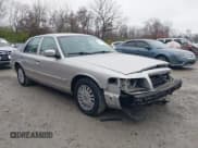 ✅ 2008 Mercury Grand Marquis LS • VIN: 2MEFM75V38X611888 • Lot: 43762401. Wystawiony na IAAI z przebiegiem 139 533 mil. Bezpłatny archiwum sprzedaży aukcyjnych z USA i szczegółowy raport historii pojazdu na DreamBid. Zdjęcie 1.