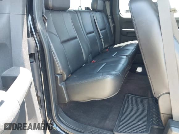 ✅ 2010 Chevrolet Silverado 1500 LT • VIN: 1GCSKSE35AZ297104 • Lot: 42853485. Wystawiony na IAAI z przebiegiem 220 938 mil. Bezpłatny archiwum sprzedaży aukcyjnych z USA i szczegółowy raport historii pojazdu na DreamBid. Zdjęcie 8.