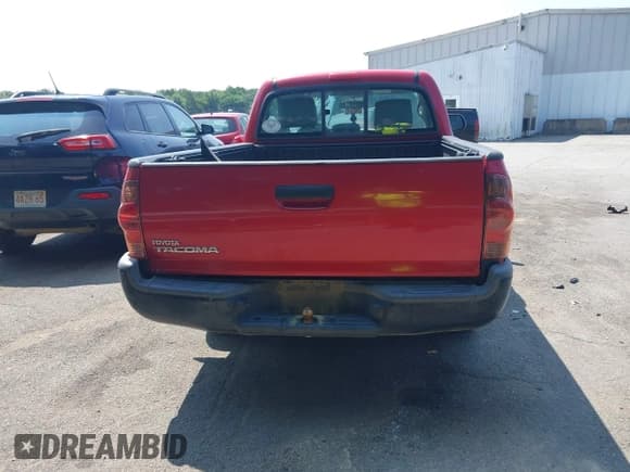 ✅ 2013 Toyota Tacoma • VIN: 5TFNX4CN8DX027668 • Lot: 42405111. Wystawiony na IAAI z przebiegiem 193 453 mil. Bezpłatny archiwum sprzedaży aukcyjnych z USA i szczegółowy raport historii pojazdu na DreamBid. Zdjęcie 16.