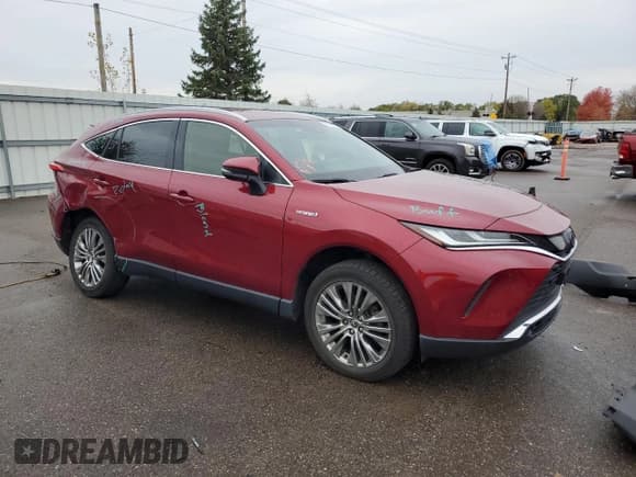 ✅ 2021 Toyota Venza XLE • VIN: JTEAAAAH4MJ072262 • Lot: 86876405. Wystawiony na Copart z przebiegiem 4 860 mil. Bezpłatny archiwum sprzedaży aukcyjnych z USA i szczegółowy raport historii pojazdu na DreamBid. Zdjęcie 4.