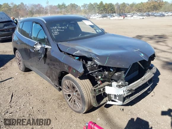 ✅ 2025 BMW X3 30 xDrive • VIN: 5UX53GP00S9114976 • Lot: 43516487. Listed on IAAI with 2,154 mi. Free auction sales archive from the USA and detailed vehicle history report at DreamBid. Image 6.