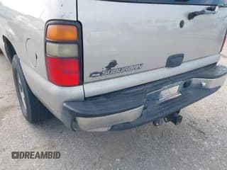 ✅ 2006 Chevrolet Suburban LS • VIN: 3GNEC16ZX6G101096 • Лот: 42652223. Опубликован ранее на IAAI с пробегом 191 621 миль. Бесплатный доступ к архиву аукционных продаж из США и подробный отчёт об истории автомобиля на DreamBid. Изображение 6.