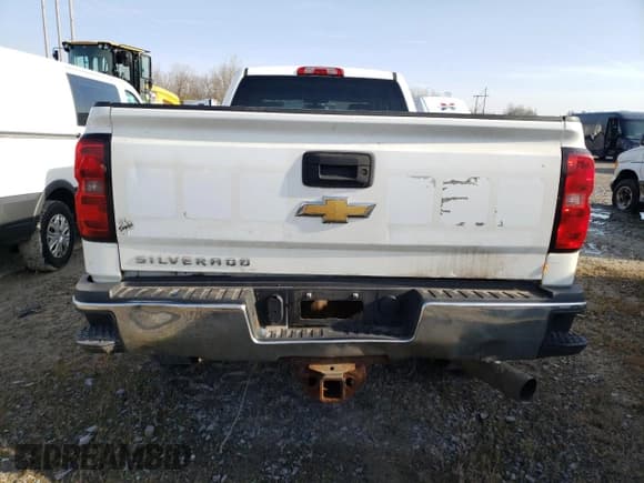 ✅ 2015 Chevrolet Silverado 2500HD Work Truck • VIN: 1GC1KUE89FF638855 • Lot: 77013604. Listed on Copart with 196,301 mi. Free auction sales archive from the USA and detailed vehicle history report at DreamBid. Image 6.