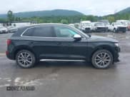 ✅ 2022 Audi SQ5 Premium Plus • VIN: WA1B4AFY0N2115770 • Лот: 42728012. Опубликован ранее на IAAI с пробегом 29 514 миль. Бесплатный доступ к архиву аукционных продаж из США и подробный отчёт об истории автомобиля на DreamBid. Изображение 13.