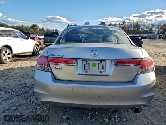 ✅ 2011 Honda Accord LX • VIN: 1HGCP2F37BA129289 • Lot: 93867585. Listed on Copart with Not provided. Free auction sales archive from the USA and detailed vehicle history report at DreamBid. Image 6.