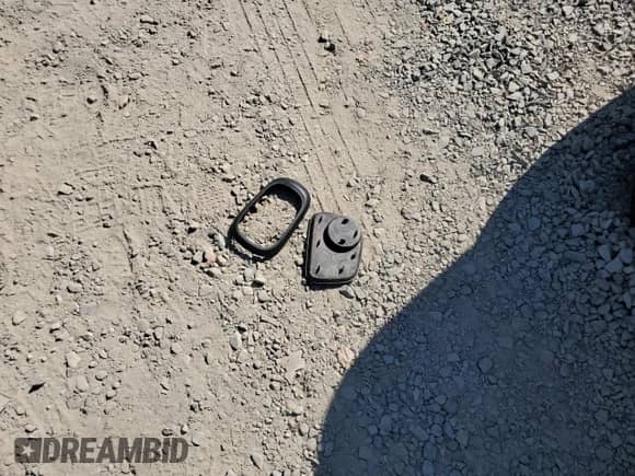 2008 Hyundai Accent GS с VIN KMHCM36C18U060454, выставлен на аукционе Copart как лот 66826504 с пробегом 140 594 миль миль и Чистый • Clean title. История ставок и продаж доступна на DreamBid. Изображение 12.