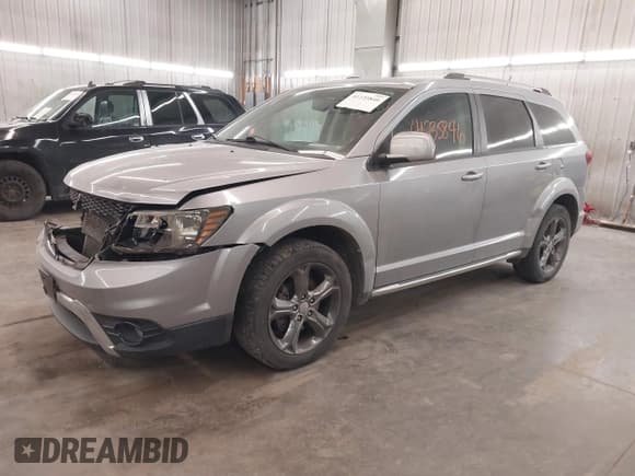 ✅ 2015 Dodge Journey Crossroad • VIN: 3C4PDCGG8FT631064 • Lot: 41235846. Listed on IAAI with 127,718 mi. Free auction sales archive from the USA and detailed vehicle history report at DreamBid. Image 18.