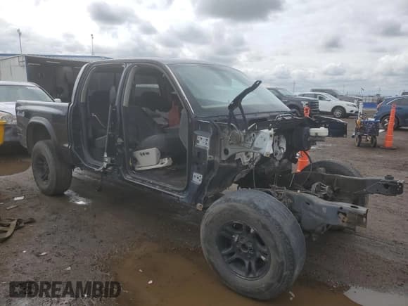 ✅ 2004 Dodge Dakota SLT • VIN: 1D7HG48N14S782721 • Lot: 58902485. Wystawiony na Copart z przebiegiem Nie podano. Bezpłatny archiwum sprzedaży aukcyjnych z USA i szczegółowy raport historii pojazdu na DreamBid. Zdjęcie 4.